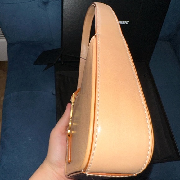 Ysl Le 5 a 7 mini bag. 19x11.5x4.5cm/7.5x4.5x1.8in. Calf leather. Never worn. - Picture 13 of 15